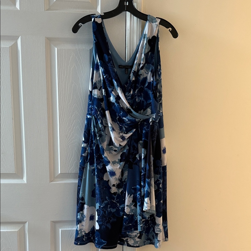 Floral Blue and White Sleeveless Dress